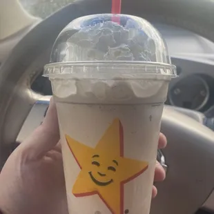 Oreo Oreo Cookie Hand - scooped Ice Cream Shake