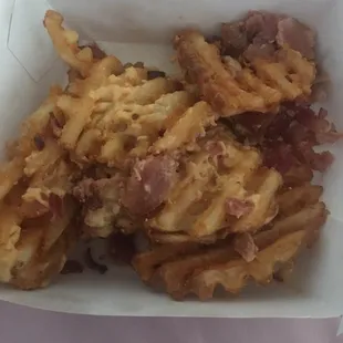 What is this!? It&apos;s supposed to be cheese fries?
