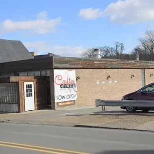 Carlton Diner from the outsude