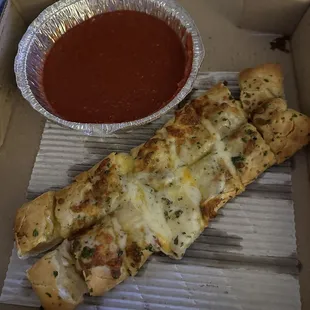 Stuffed cheese bread