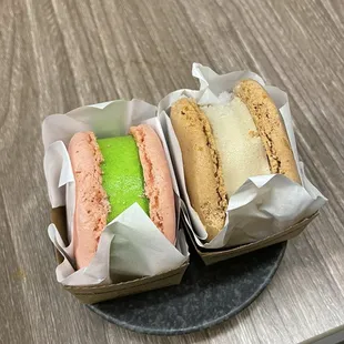 green tea and coffee macaron ice cream