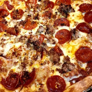 14&quot; sausage and pepperoni pie