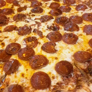 18&quot; Pepperoni Pizza