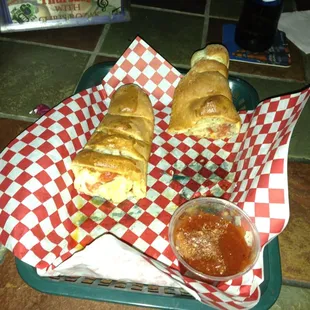 House Stromboli is good enough at happy hour