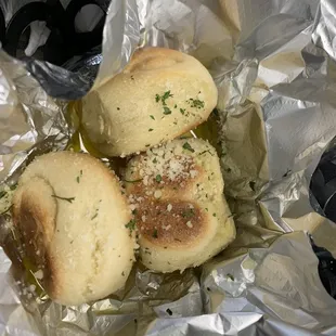 Garlic knots