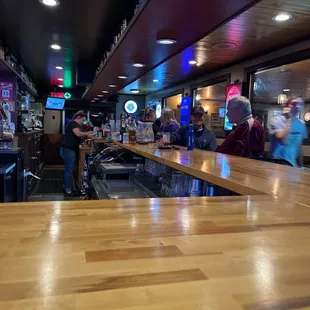 sushi and sashimi, interior