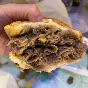 Phillysteak - Where&apos;s the rest of the ingredients (Provolone, onions)??