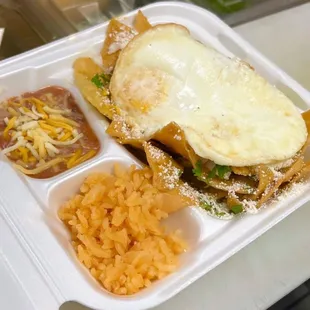 Chilaquiles con Huevo