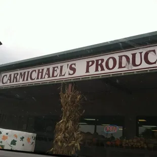 It's spelled wrong on Yelp. Here is the sign :)