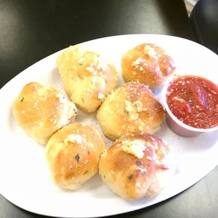 Carmine Celery's garlic knots.