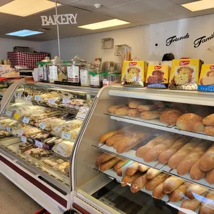 Carmine Lonardo's Specialty Meats & Deli