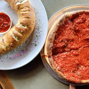 Chicago-style pizza