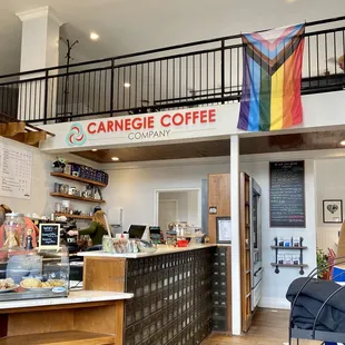 the front desk of the coffee shop