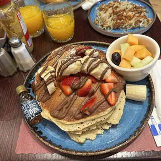 DLBanana Nutella Strawberries Pancakes