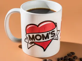Mom's Kitchen & Bar