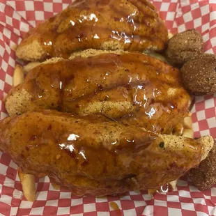 food, chicken, bbq wings, chicken wings and fried chicken, poultry, fried chicken, fried chicken wings, bbq chicken, chicken wings