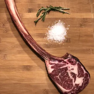 Dry-Aged Tomahawk.