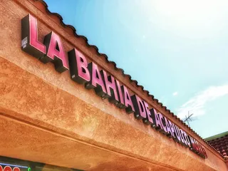 La Bahia de Acapulco Market