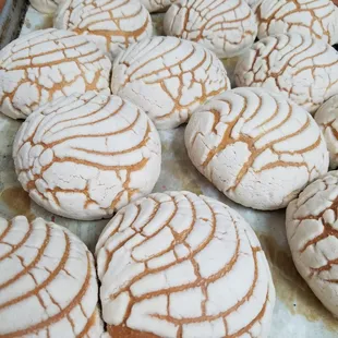a tray of baked cookies