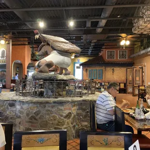 Nice art piece in the middle of the dining area. Very cool