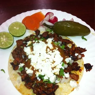 Al pastor taco. Deliosioso!