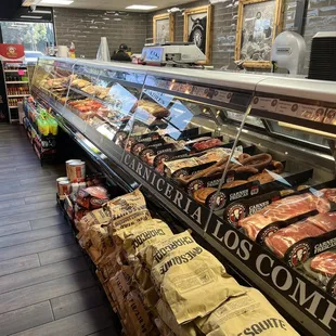 sushi and sashimi, interior