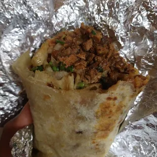 Carne asada burrito con todo