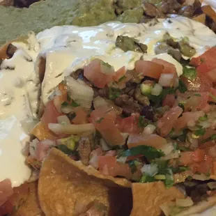 Carne Assad Super Nachos!