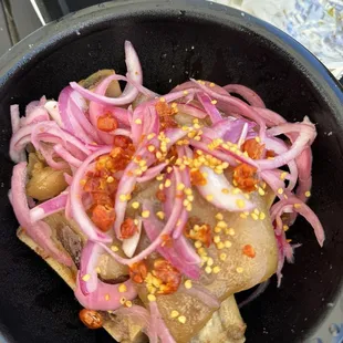 Botana de manitas de puerco