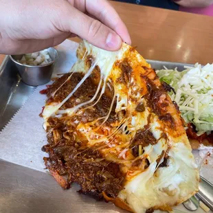 Quesadilla de chicharrón prensado con chorizo