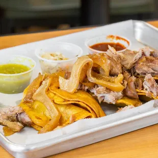 COMBO TAQUITOS WHIT CARNITAS