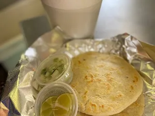 Pupuseria Los Portillos