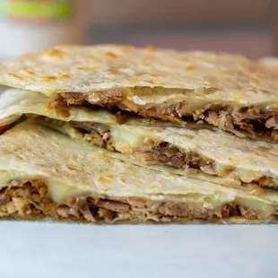 Delicious food, with affordable prices! 
Open 10am-6pm.