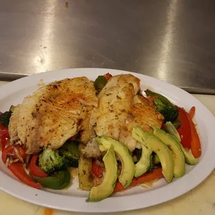 Tilapia con vegetales