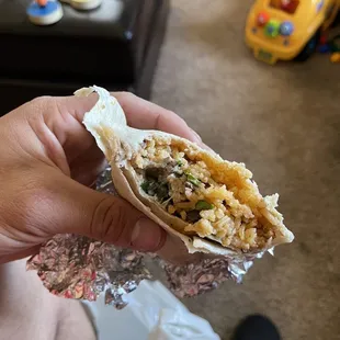 This is what a burrito supreme looks like from this place.  I do not recommend their burritos to anyone.  Unsatisfied costumer
