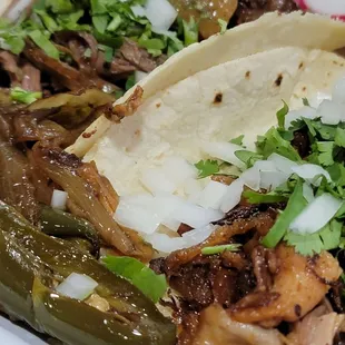 Mixto Carnitas Tacos