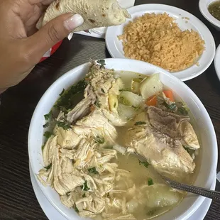 Caldo de pollo