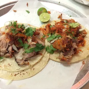 Tacos de carnitas. After 2 I was done. And I came in there hungry!