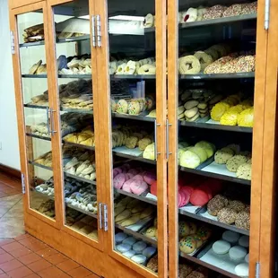 a display case full of donuts