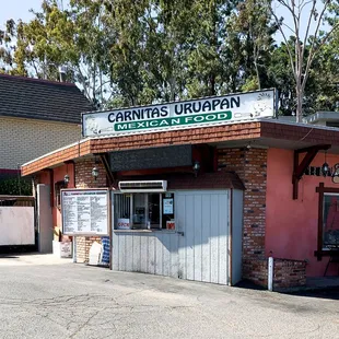 Uruapanan Carnitas Shop in La Mess