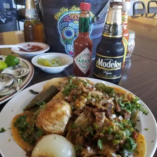 Mercyyy!! And howww, the carnitas and tripa tacos are exhilarating!!