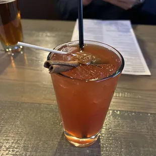 Fall Drink (Long Island ice tea)