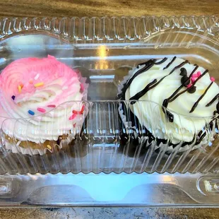 Birthday cupcakes... well, I bought them for a friend's birthday.