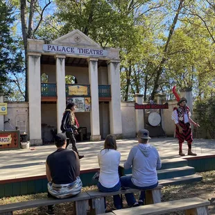 Wonderful actors, 30+ years