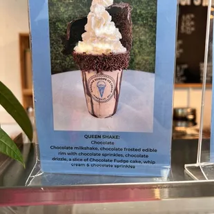 February Queen Shake - flavors change monthly