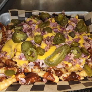 Legendary Fries with Pulled Pork