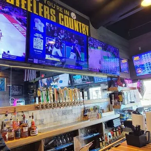 Ashley V in da house!