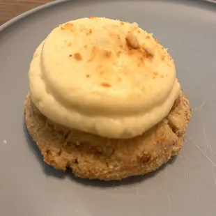 The phenomenally tasty banana pudding cookie from May