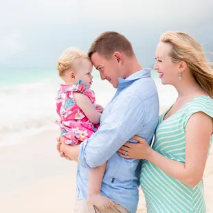 Honolulu Oahu Maternity and Family Photographer