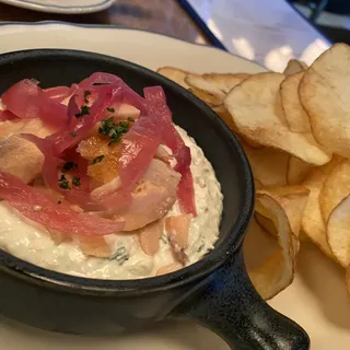 Kennebec Chips & Salmon Dip